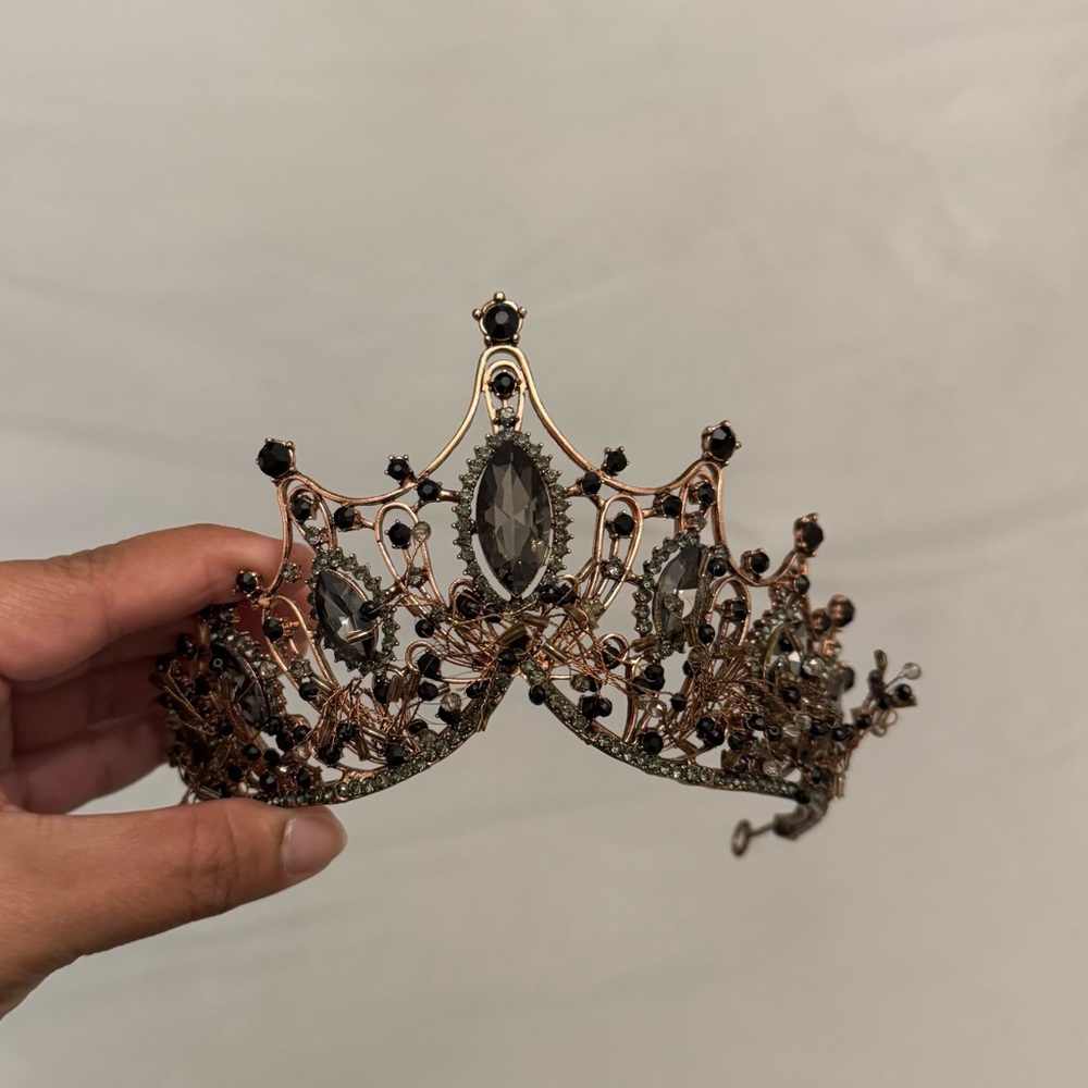 Elegant Black Crystal and Rose Gold Crown